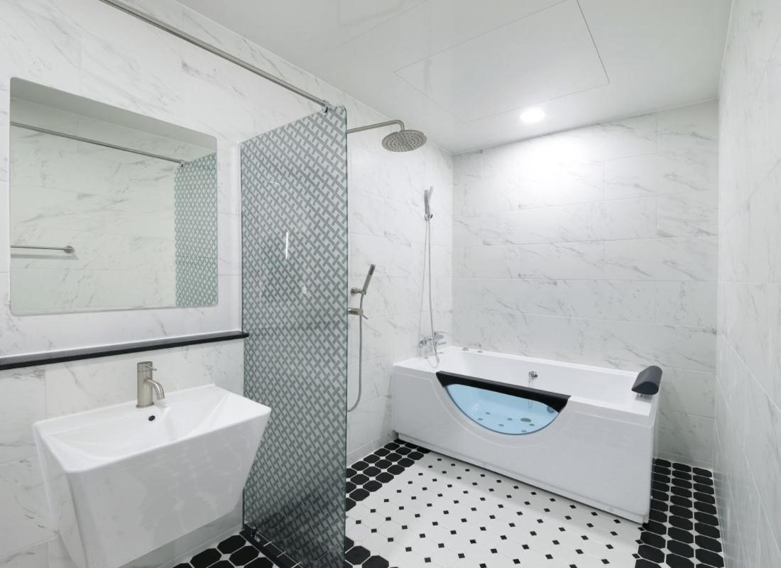 Wj Hotel Pool House Уонджу Екстериор снимка